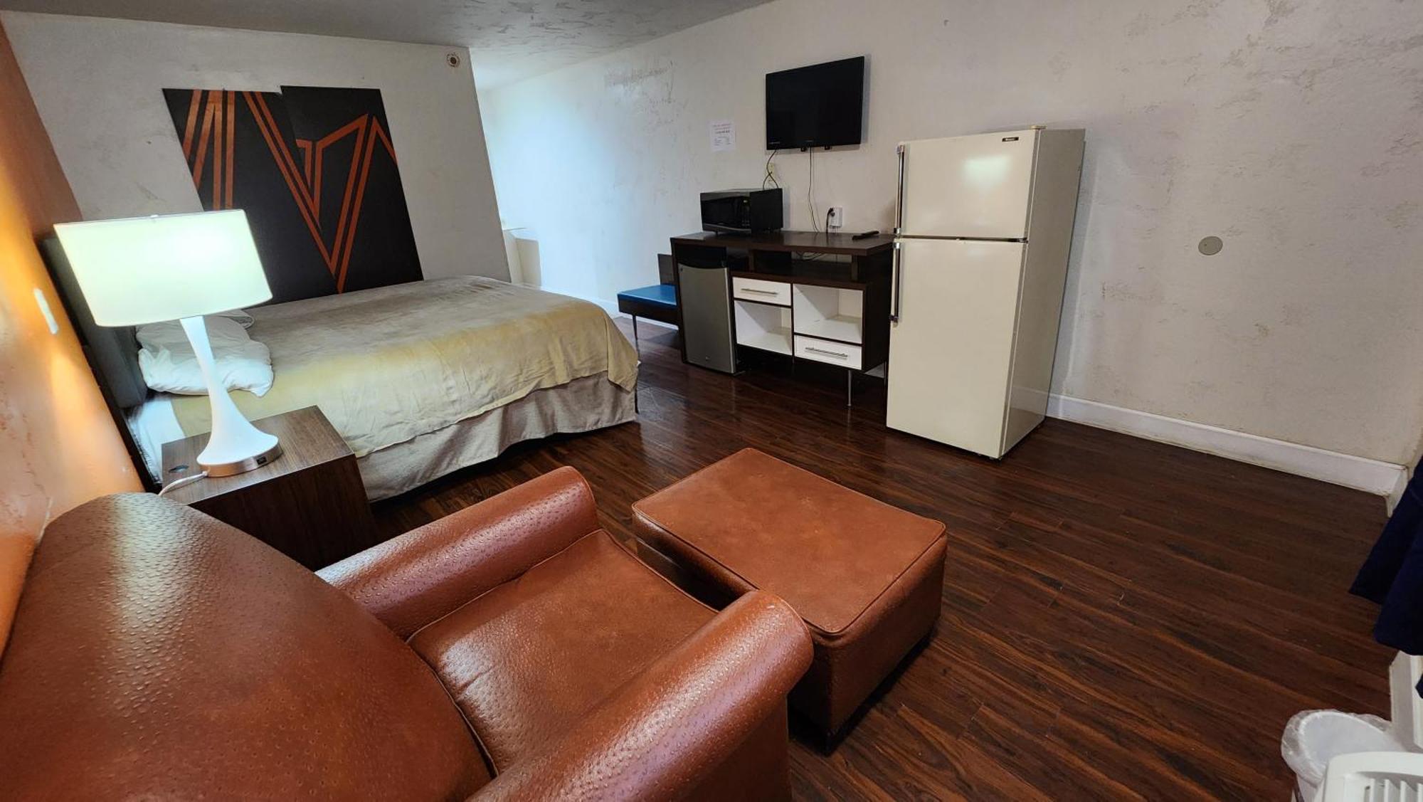 Hotel B&j And